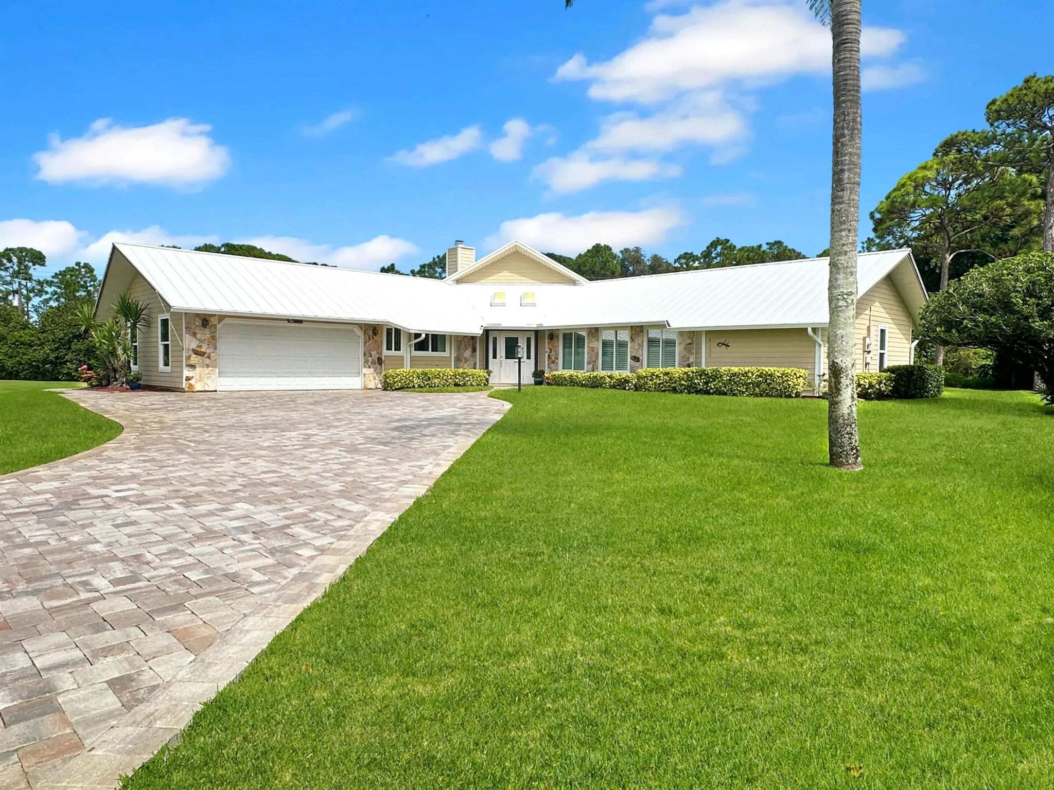 4100 Smokey Pines Court