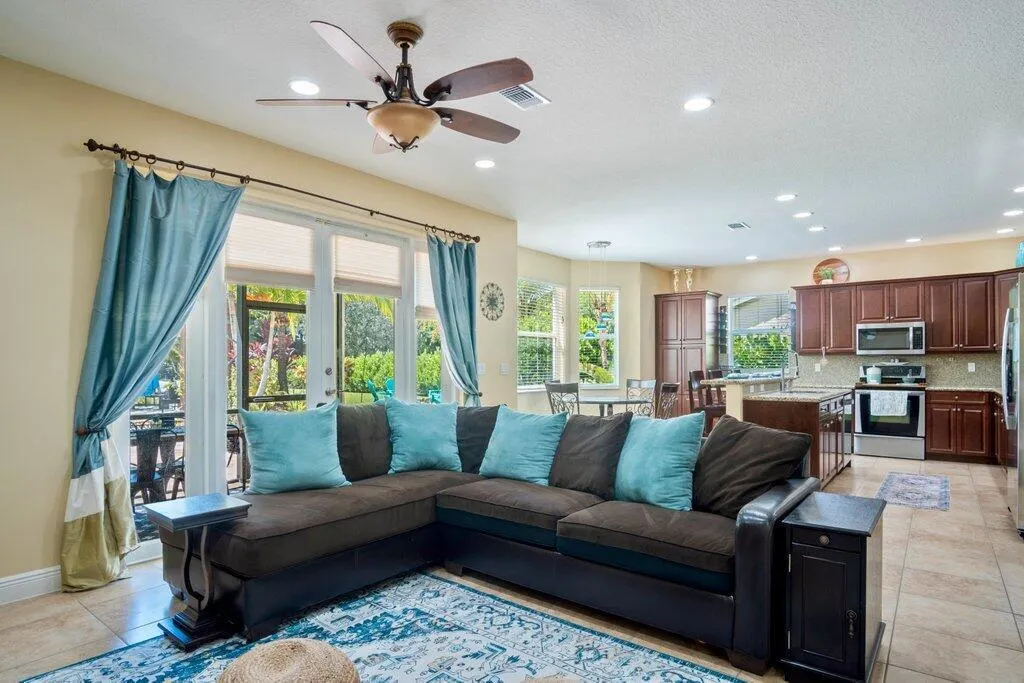 2703 Pienza Circle