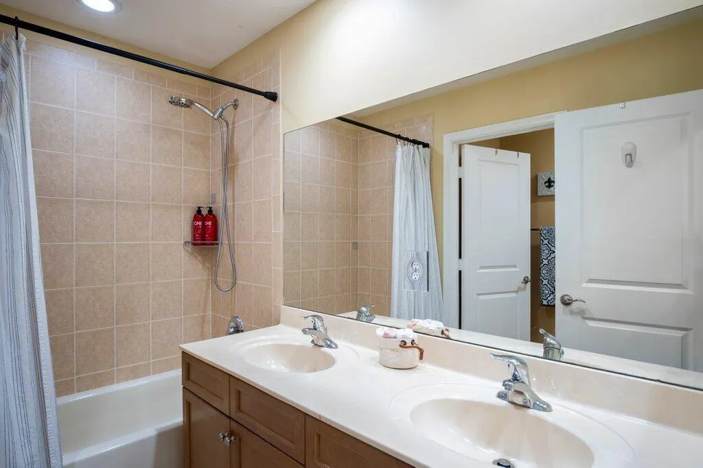 2703 Pienza Circle