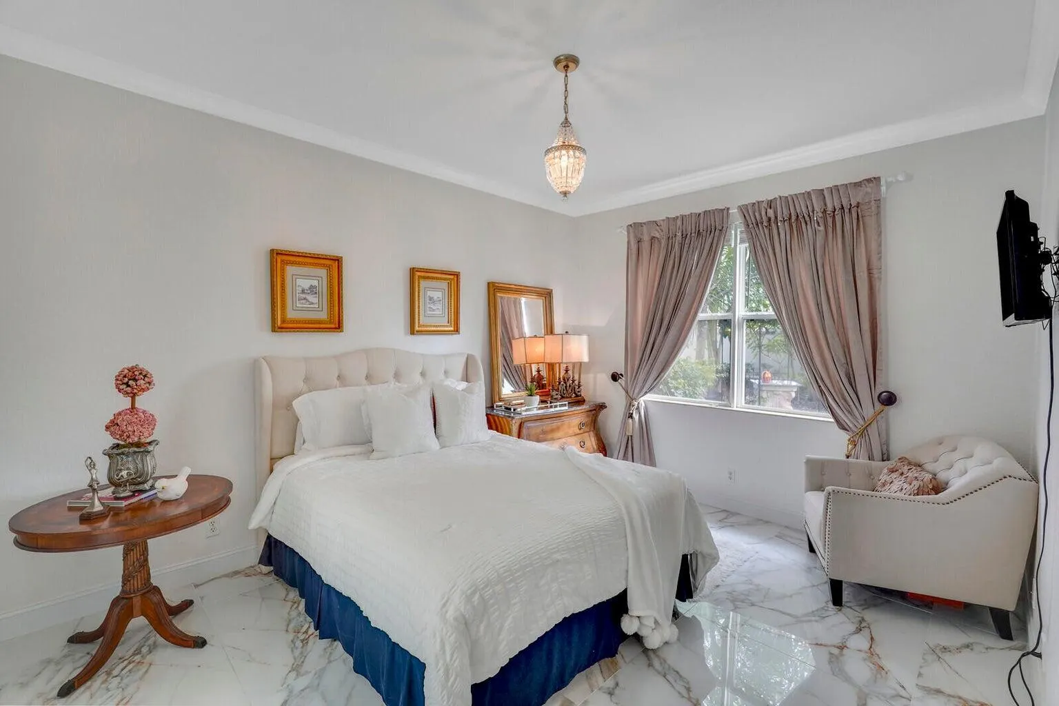 599 Cresta Circle