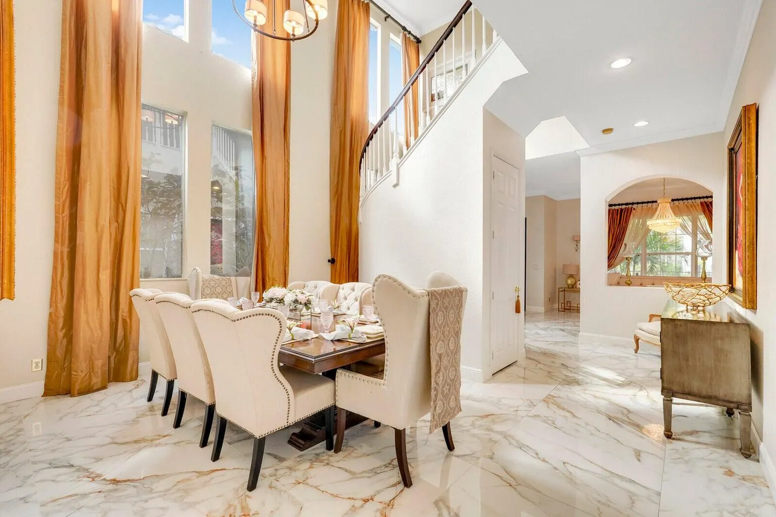 599 Cresta Circle