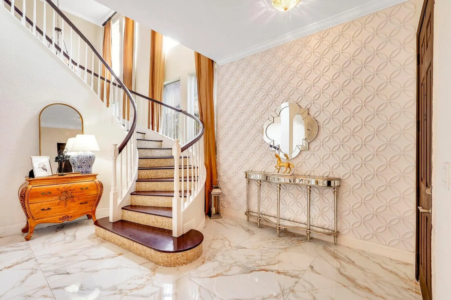 599 Cresta Circle