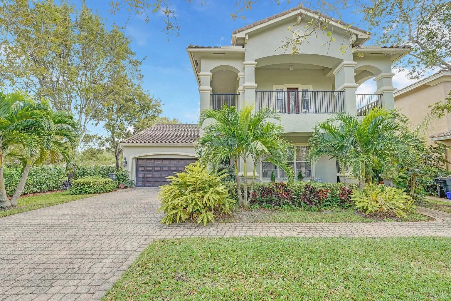 599 Cresta Circle