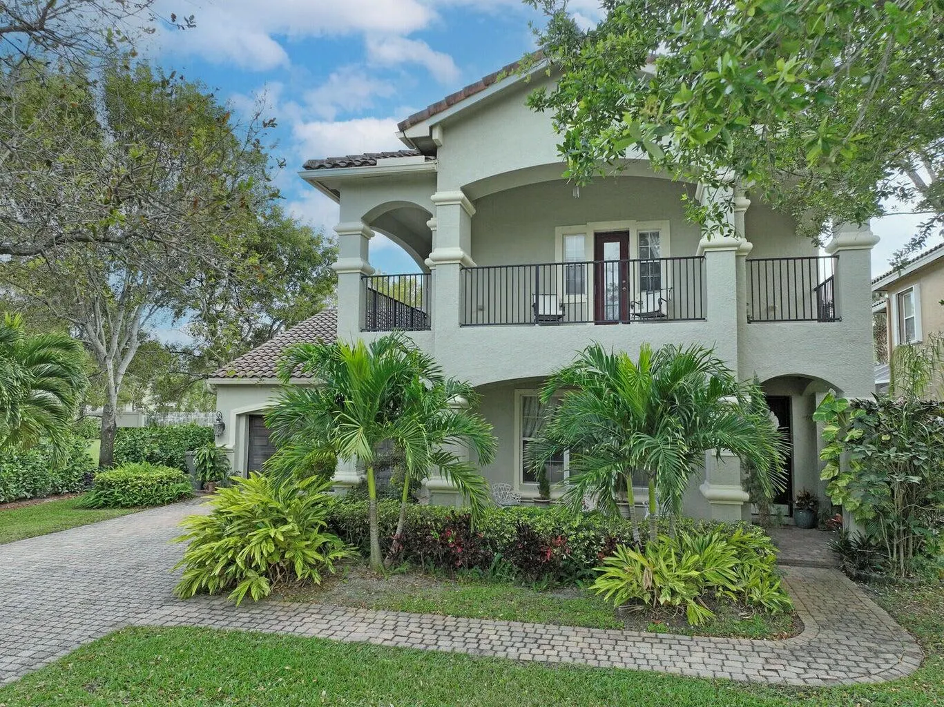 599 Cresta Circle