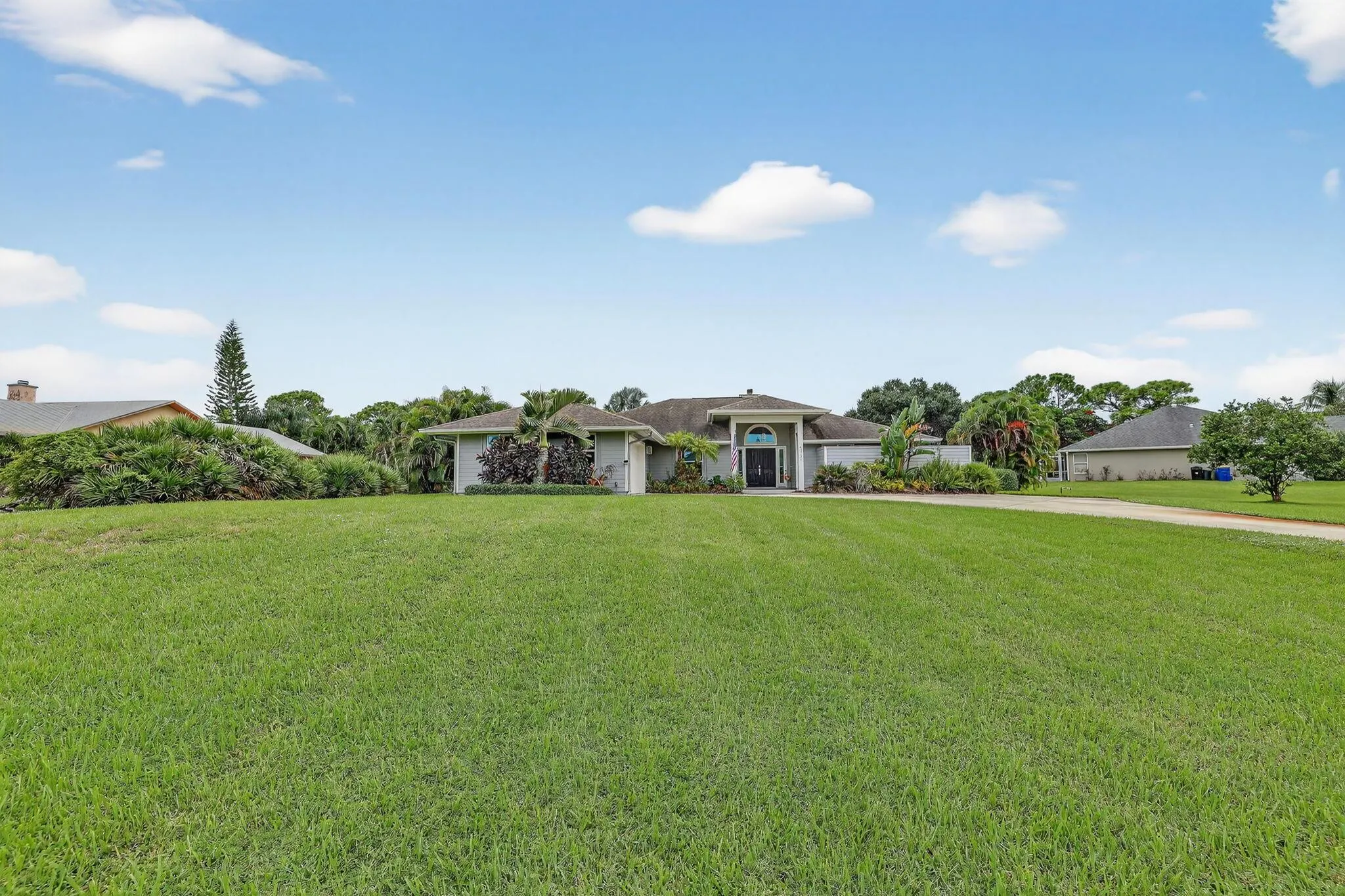 5321 SE Sterling Circle