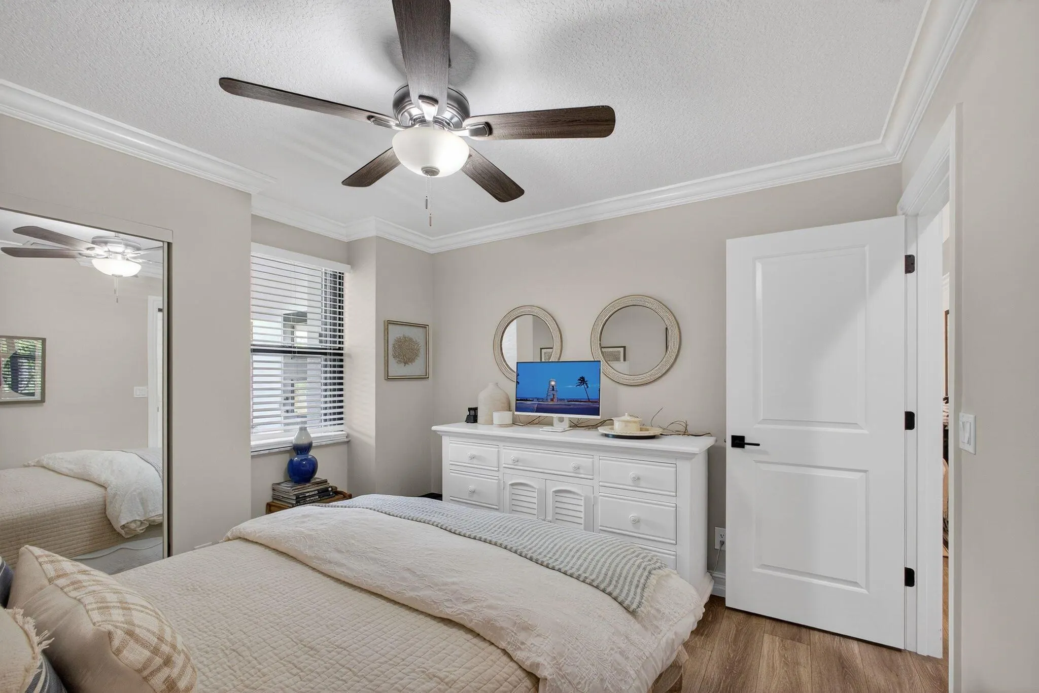 101 Half Moon Circle, #B