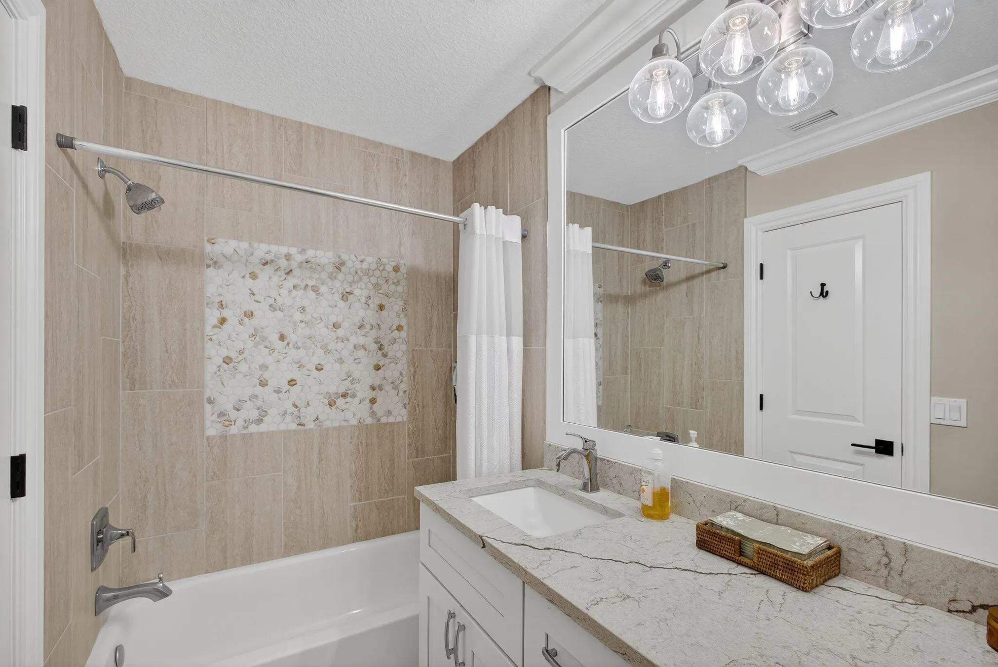 101 Half Moon Circle, #B