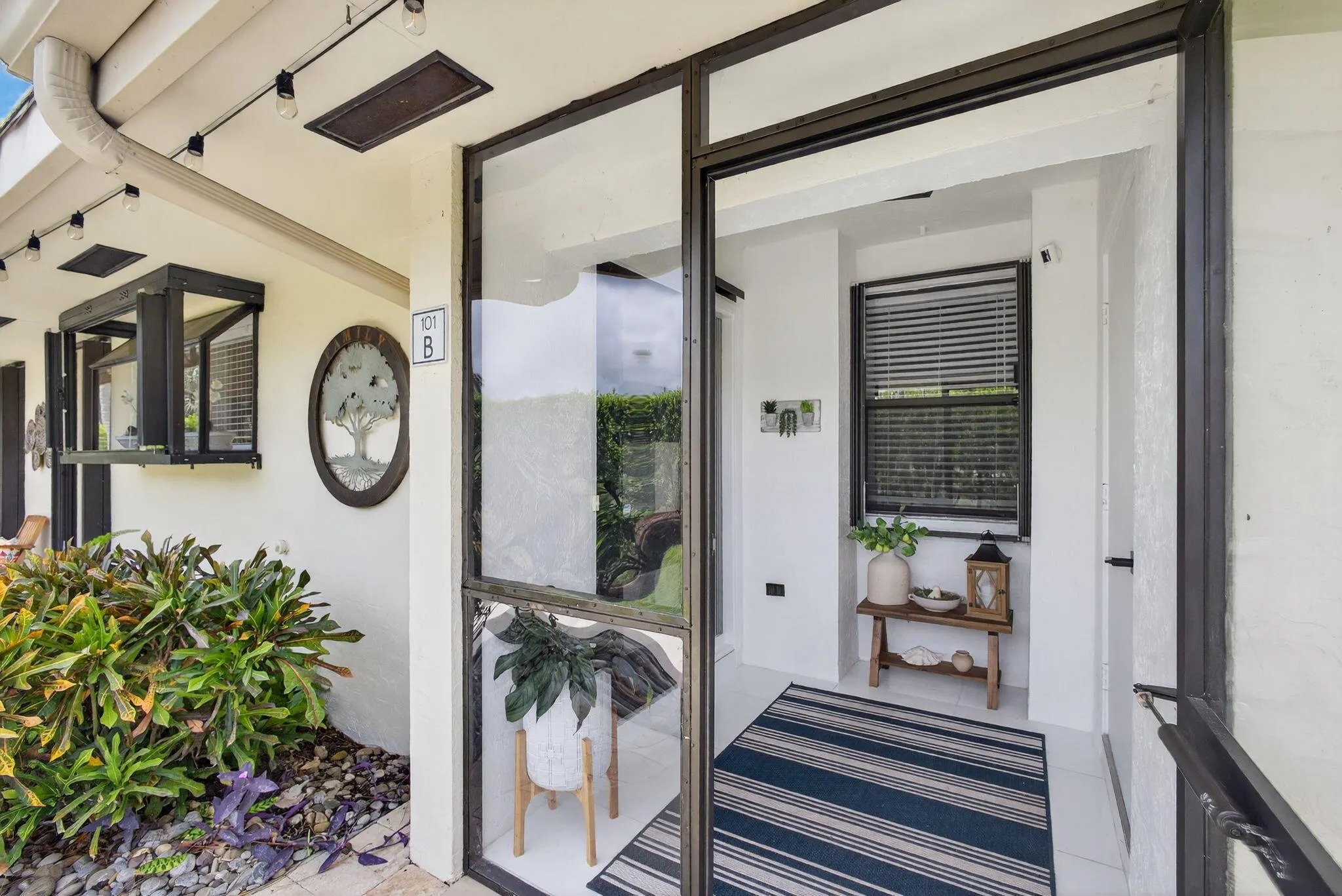 101 Half Moon Circle, #B
