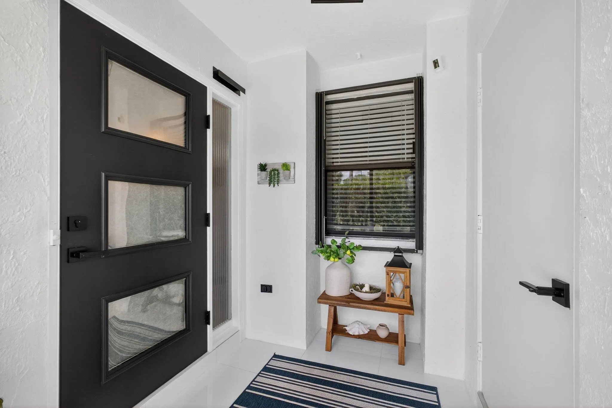 101 Half Moon Circle, #B