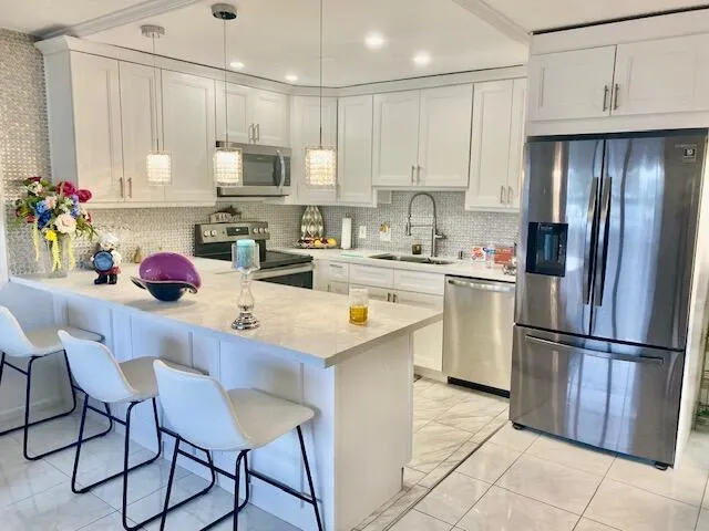 1012 Lincoln A, #1012