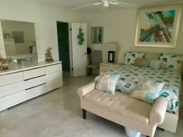 1012 Lincoln A, #1012