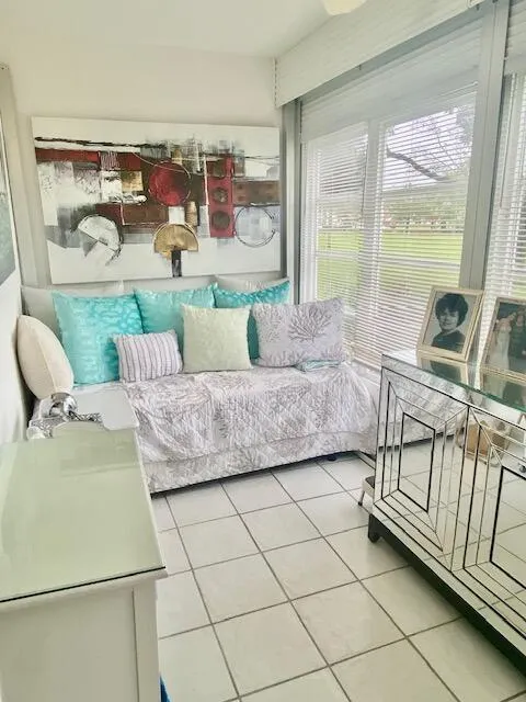 1012 Lincoln A, #1012