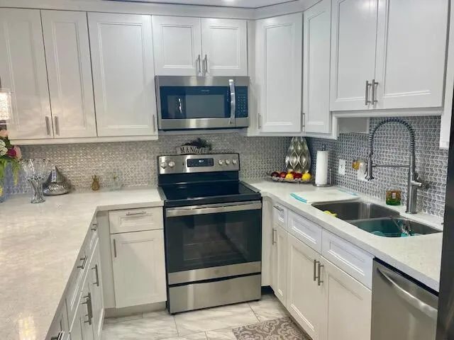 1012 Lincoln A, #1012