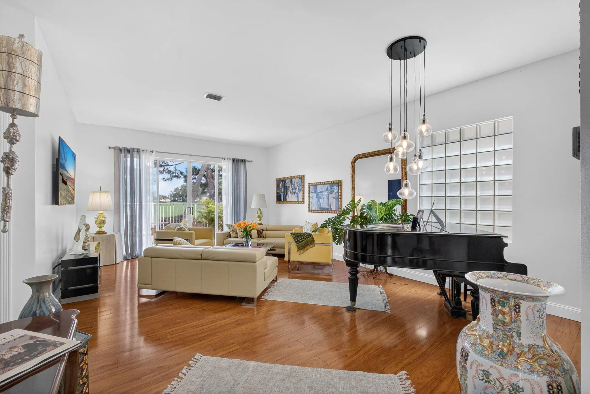 2080 Chagall Circle