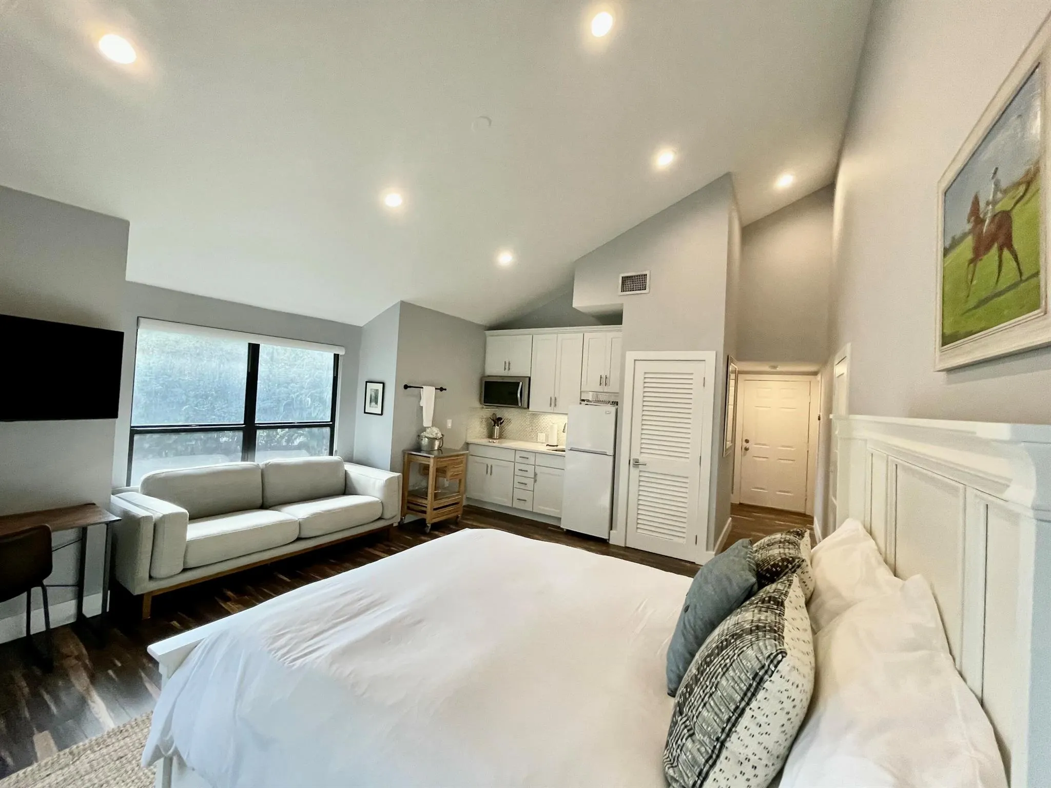 11863 Wimbledon Circle, #547