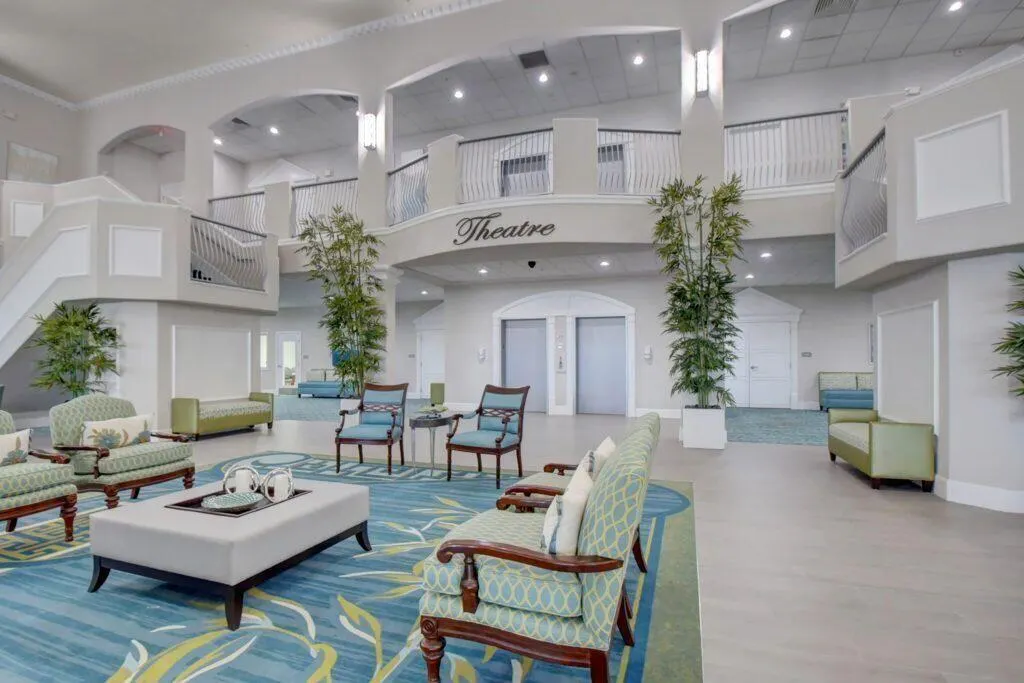 635 E Monaco Court E, #635