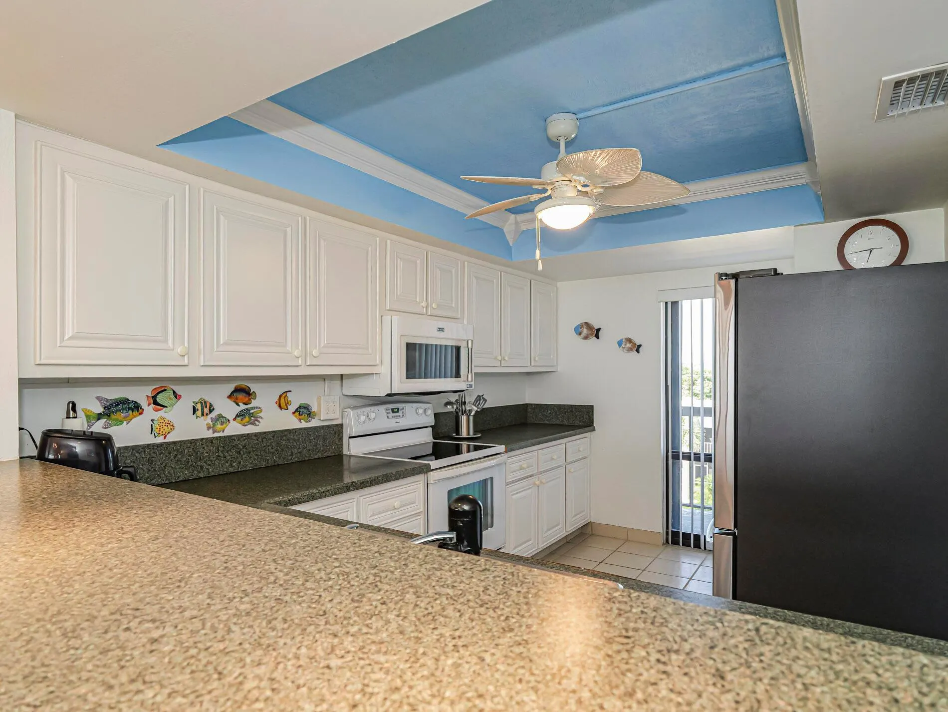 4141 Ocean Drive, #403