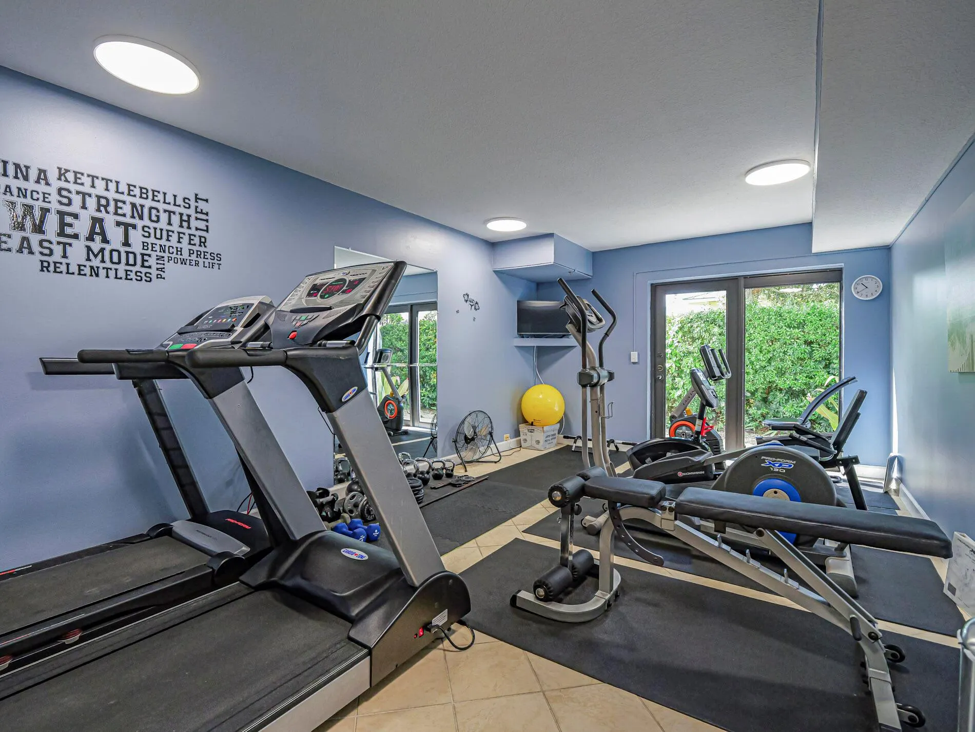 4141 Ocean Drive, #403