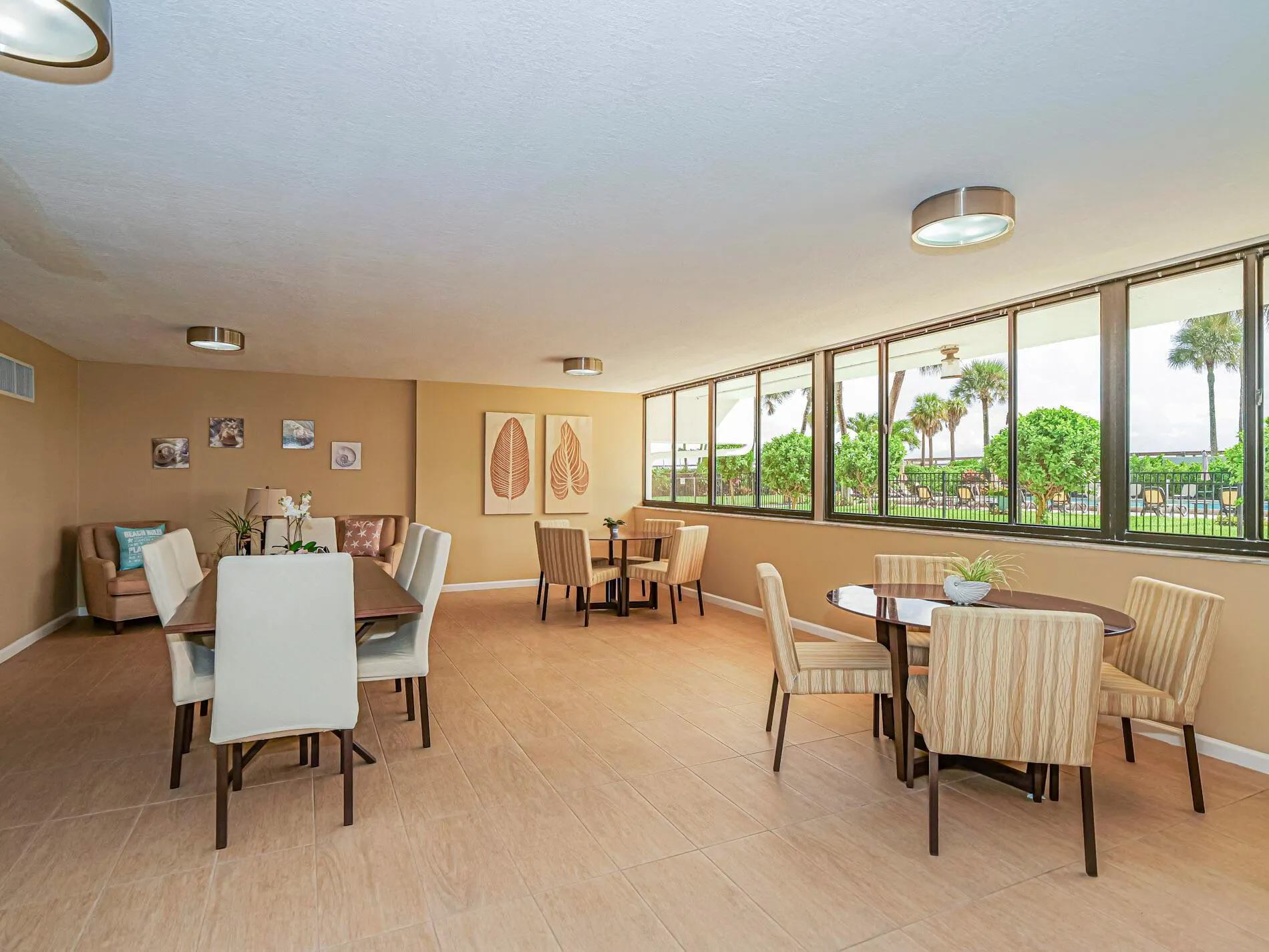 4141 Ocean Drive, #403