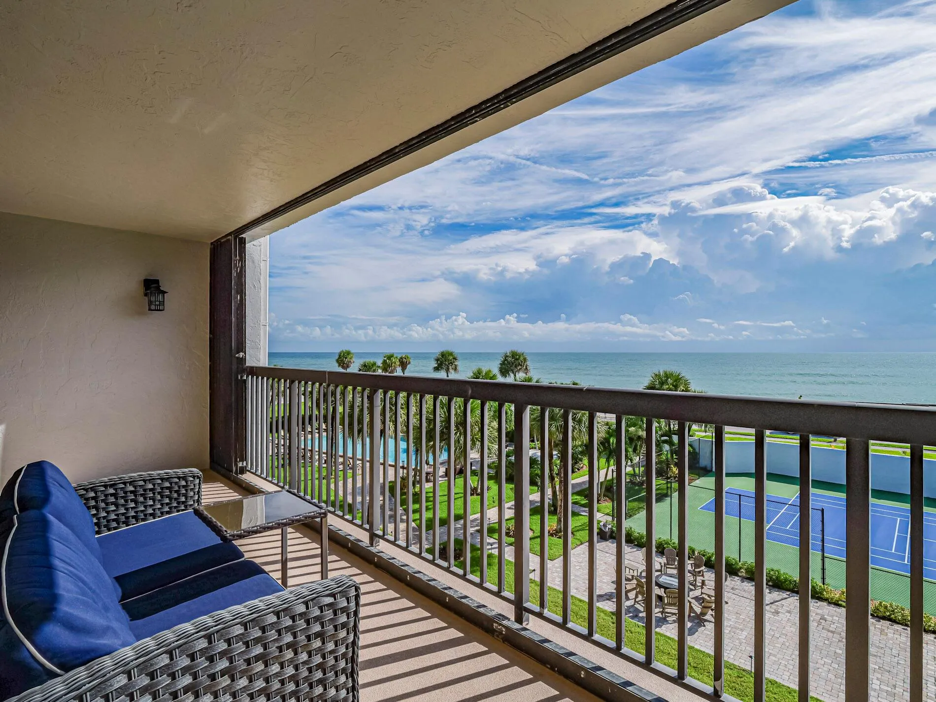 4141 Ocean Drive, #403