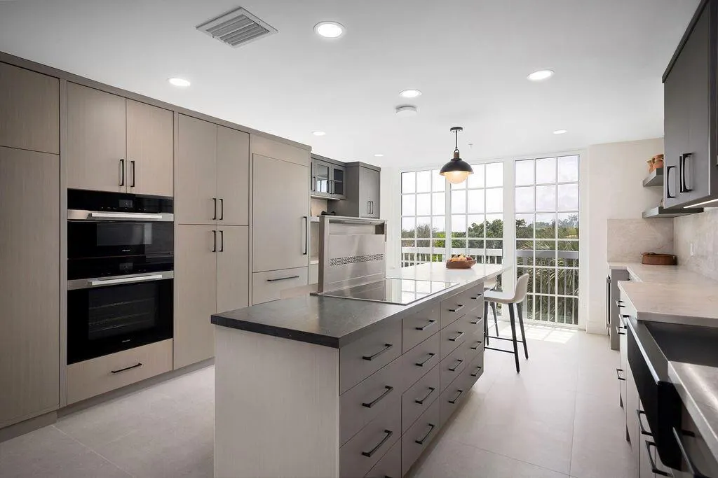 17031 Boca Club Boulevard, #065a