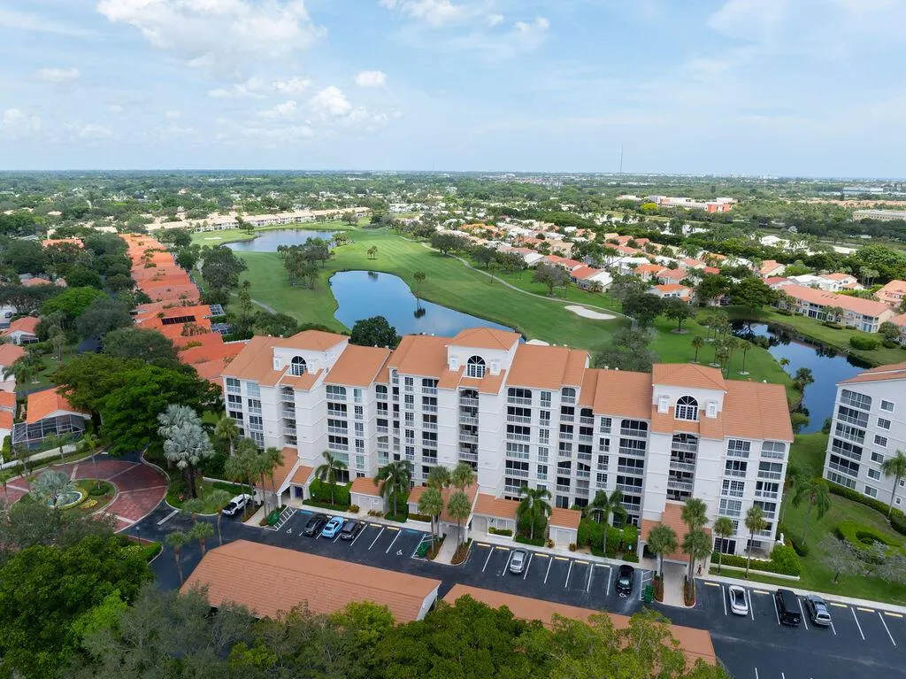 17031 Boca Club Boulevard, #065a