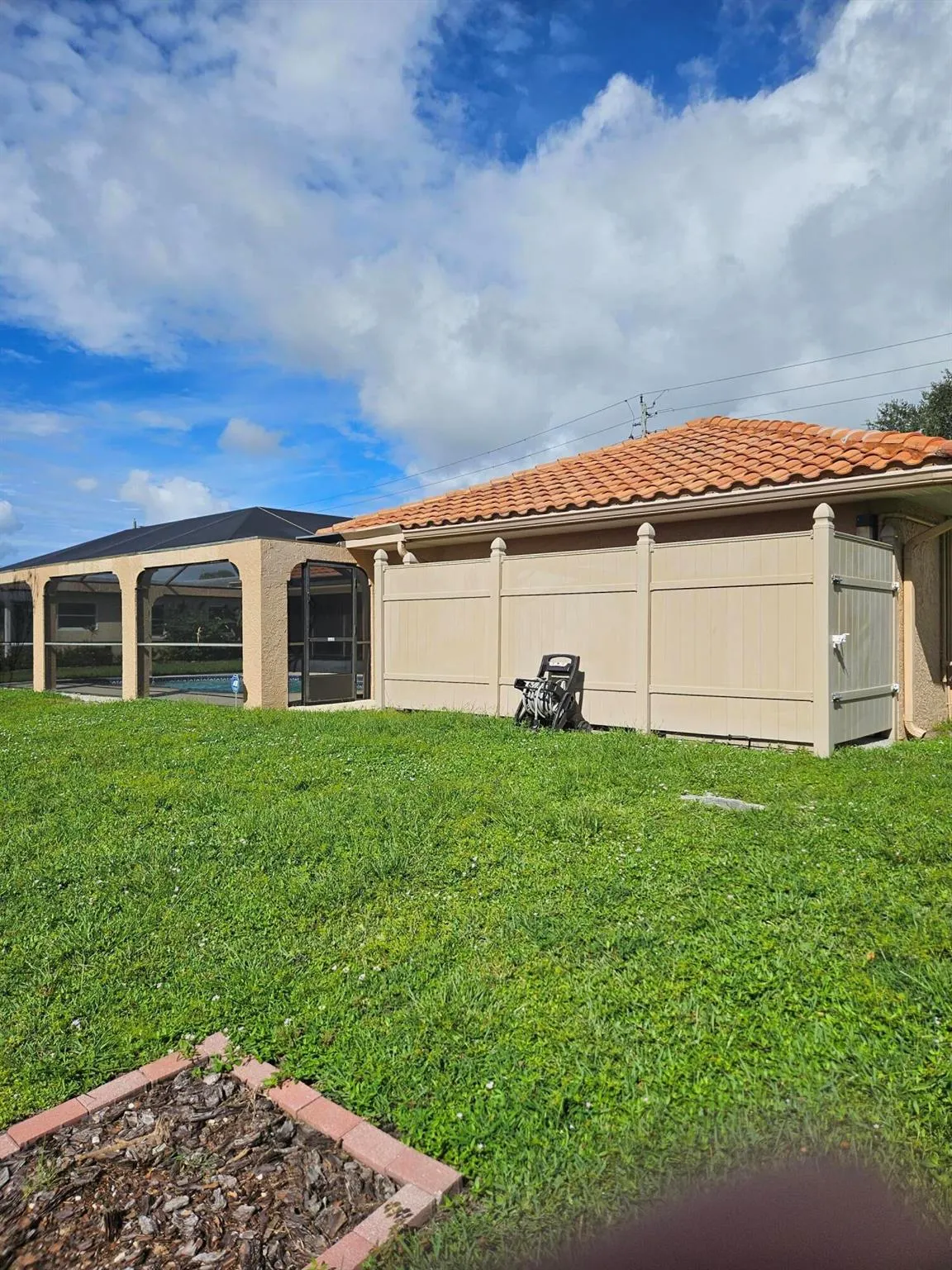 382 SE Naranja Avenue