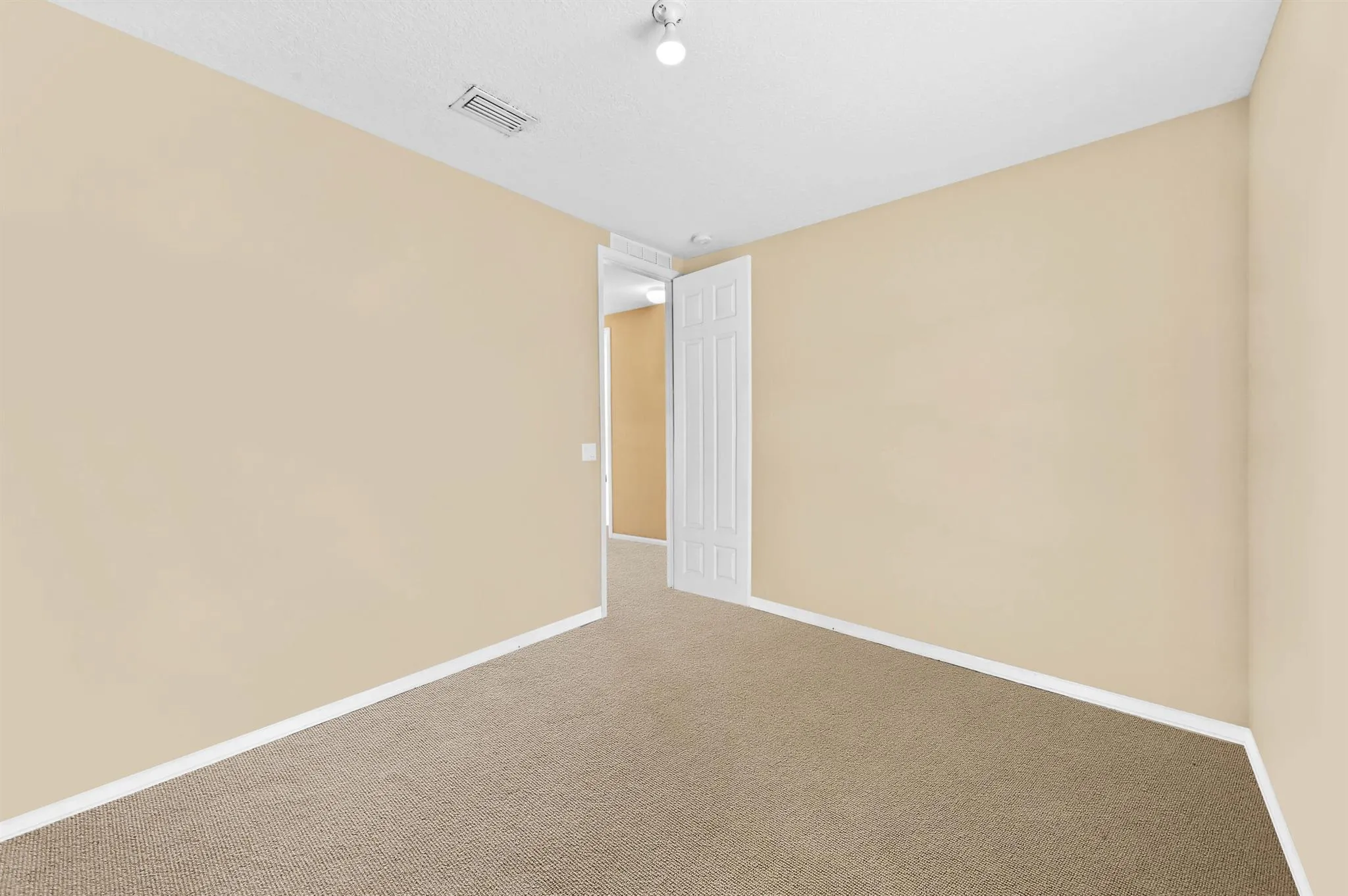 8639 Tally Ho Lane