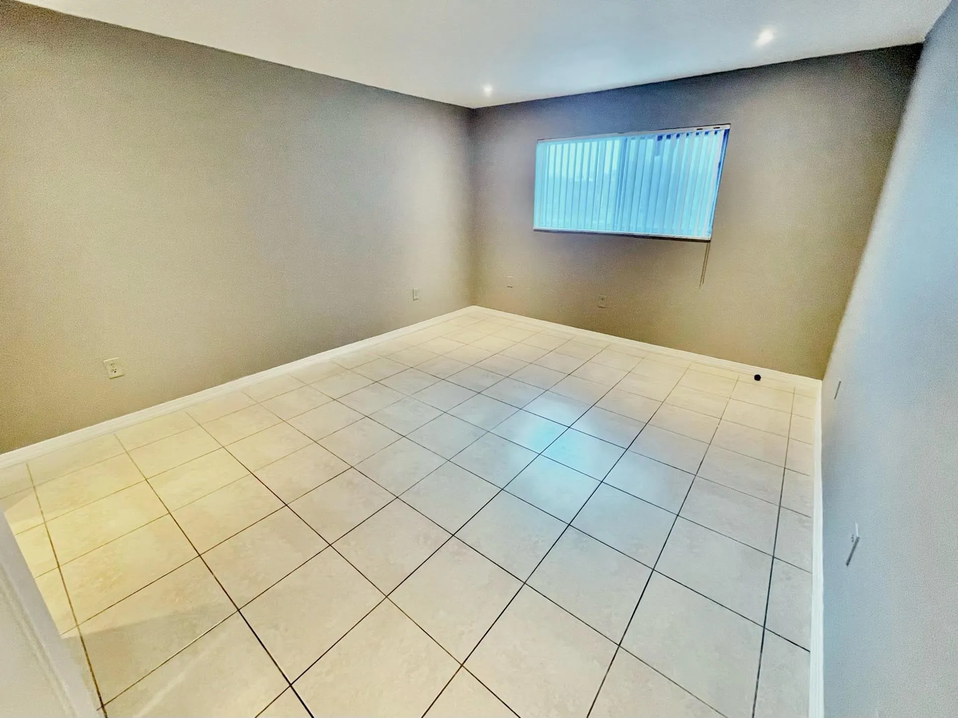1410 S Federal Highway, #205