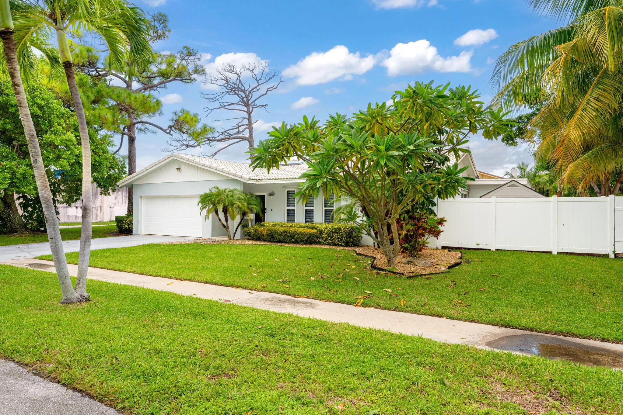 1571 SW 13th Drive