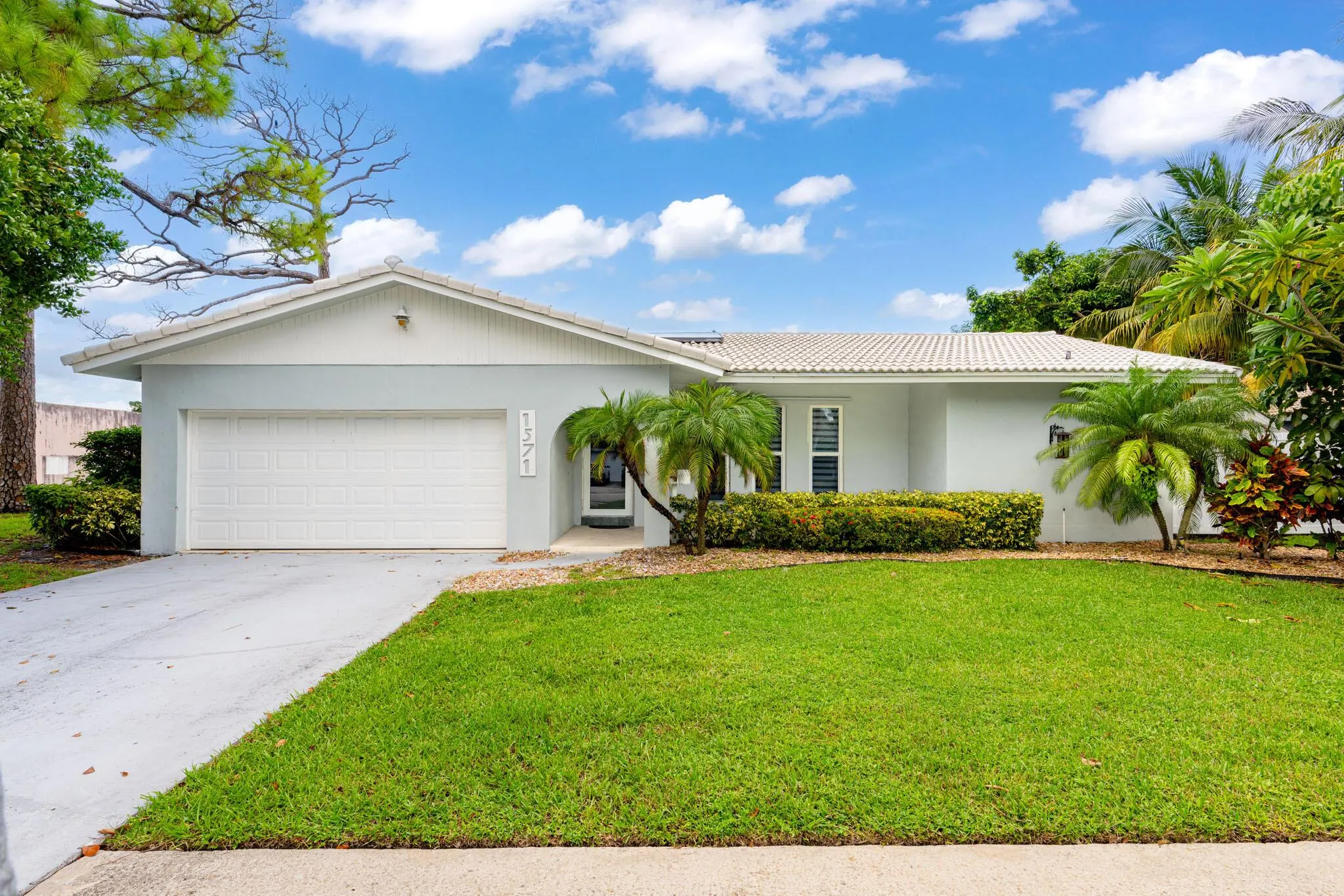 1571 SW 13th Drive