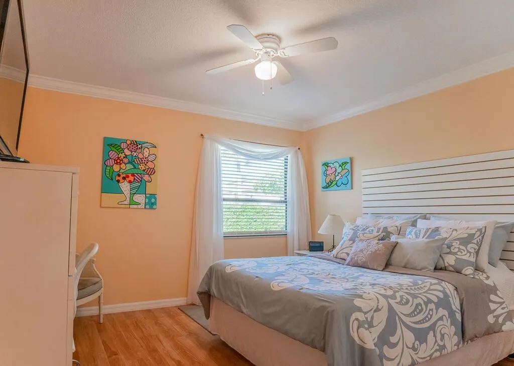 1903 NE Media Avenue, #10