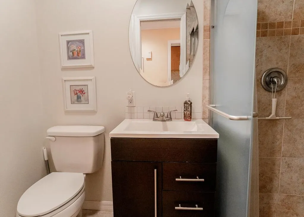 1903 NE Media Avenue, #10
