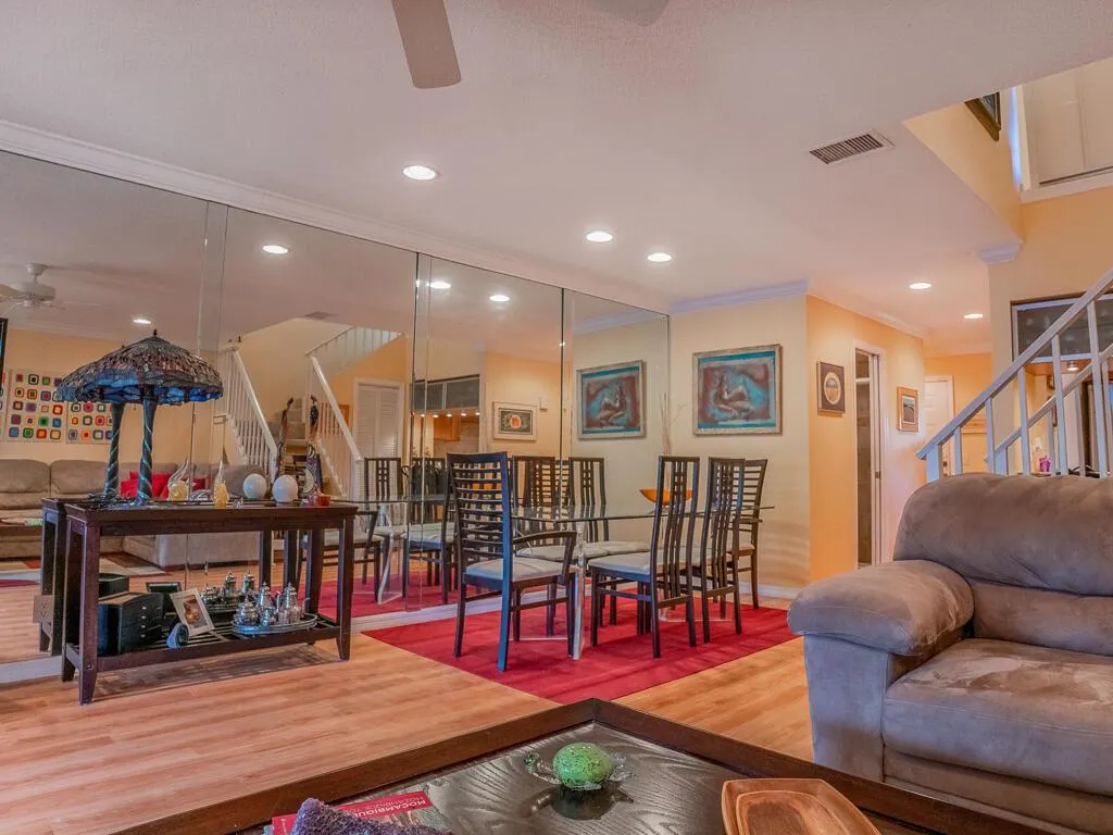 1903 NE Media Avenue, #10