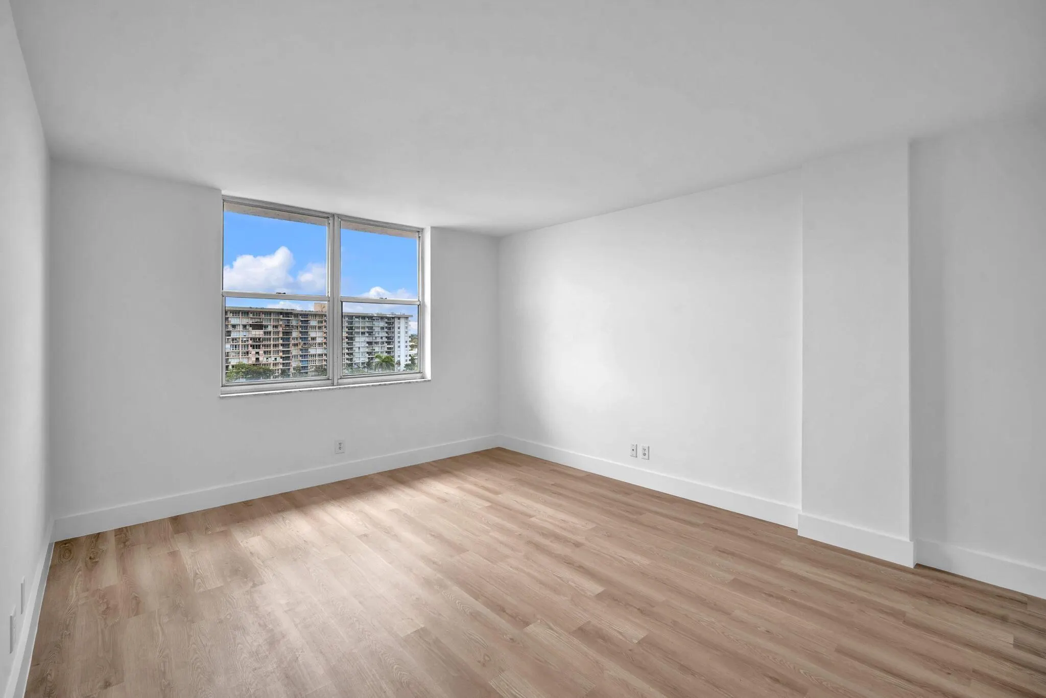 777 S Federal Highway, #Rp907