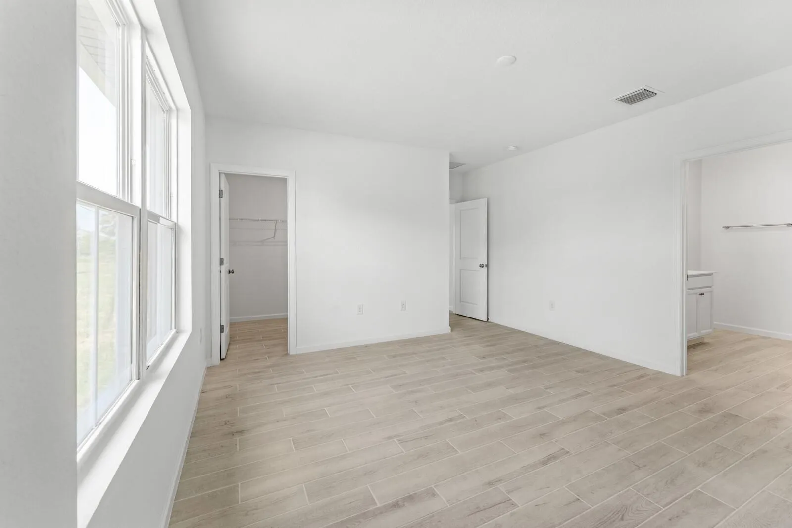 885 SW Tulip Boulevard, #40