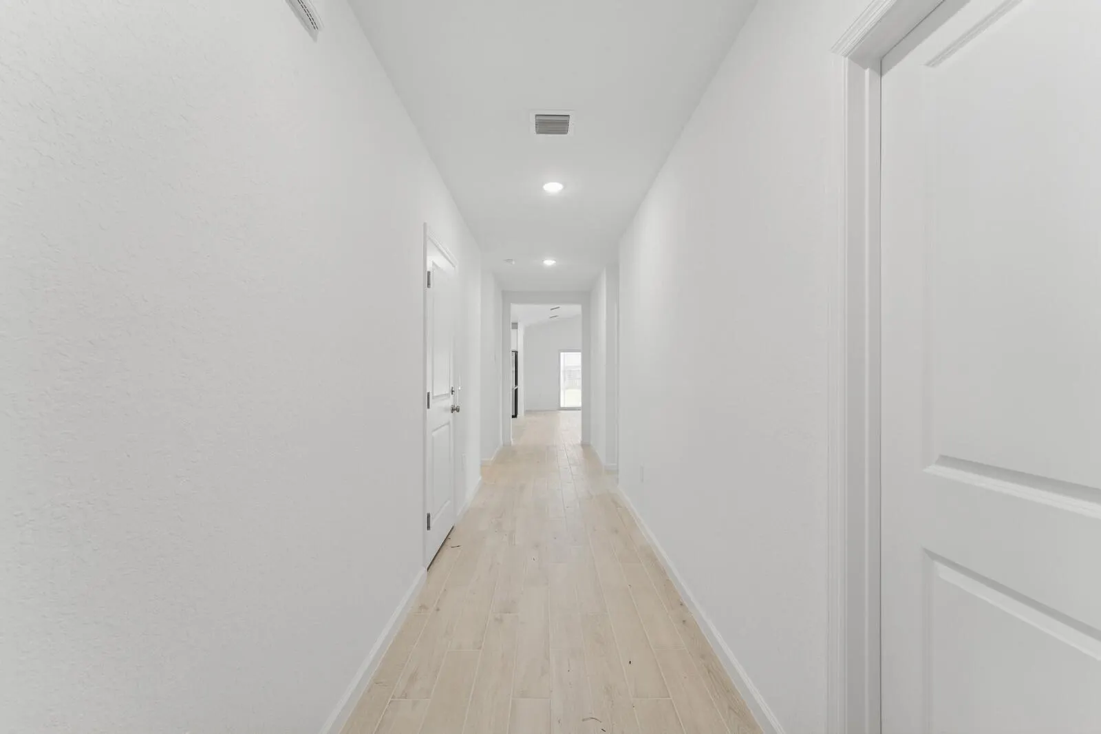 885 SW Tulip Boulevard, #40