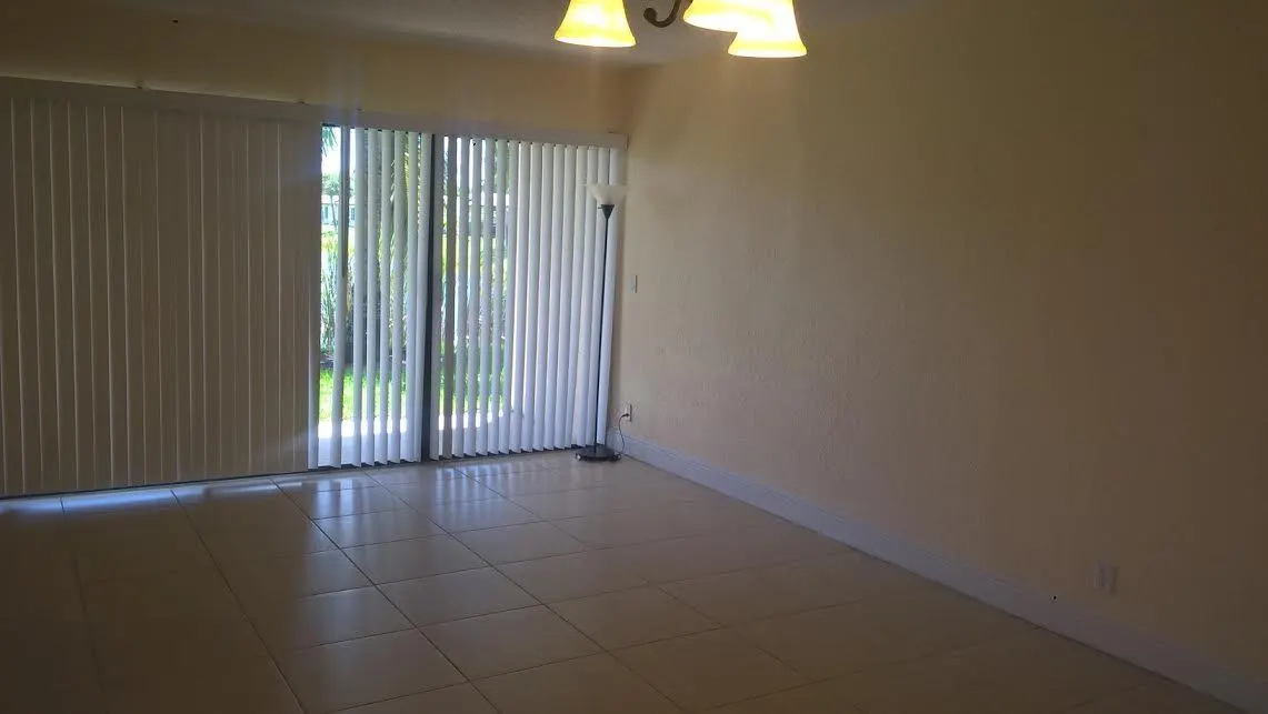 1484 Lake Crystal B Drive, #B
