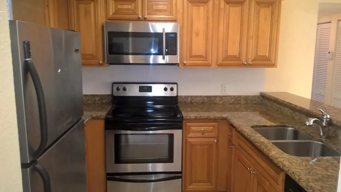 1484 Lake Crystal B Drive, #B