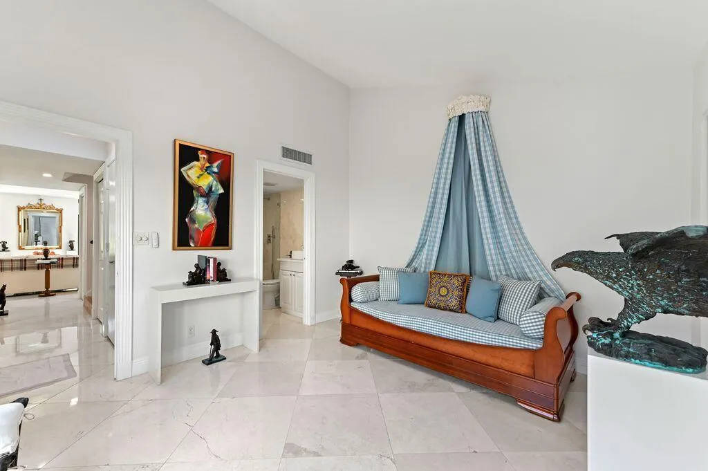 1924 Presidential Way, #2-C