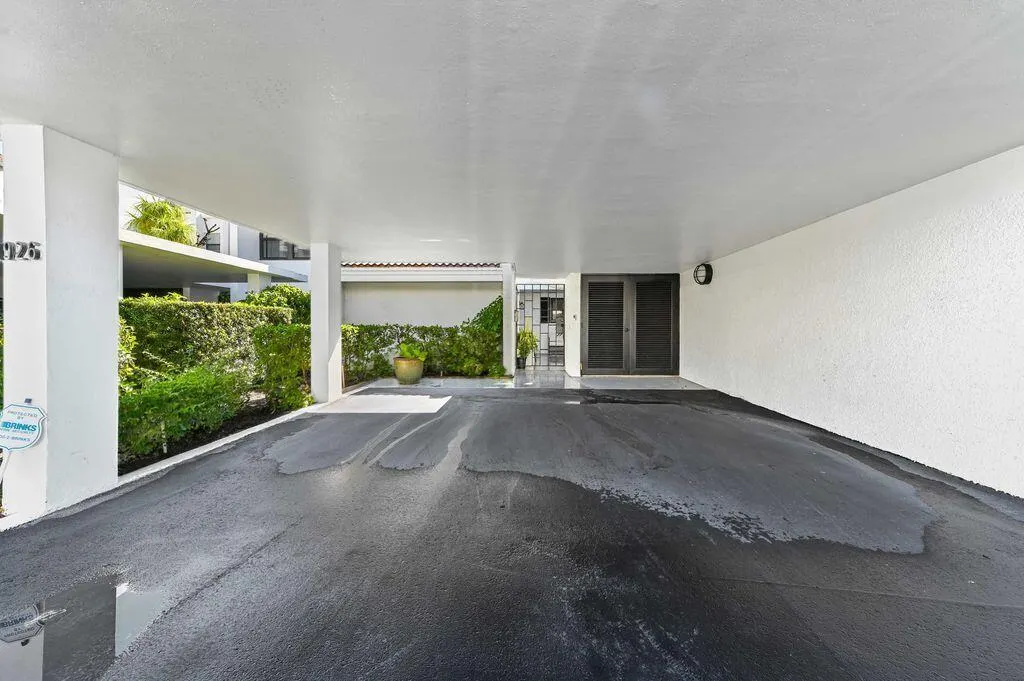 1924 Presidential Way, #2-C