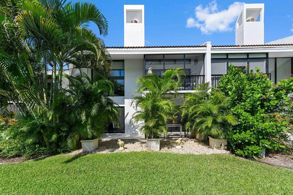 1924 Presidential Way, #2-C