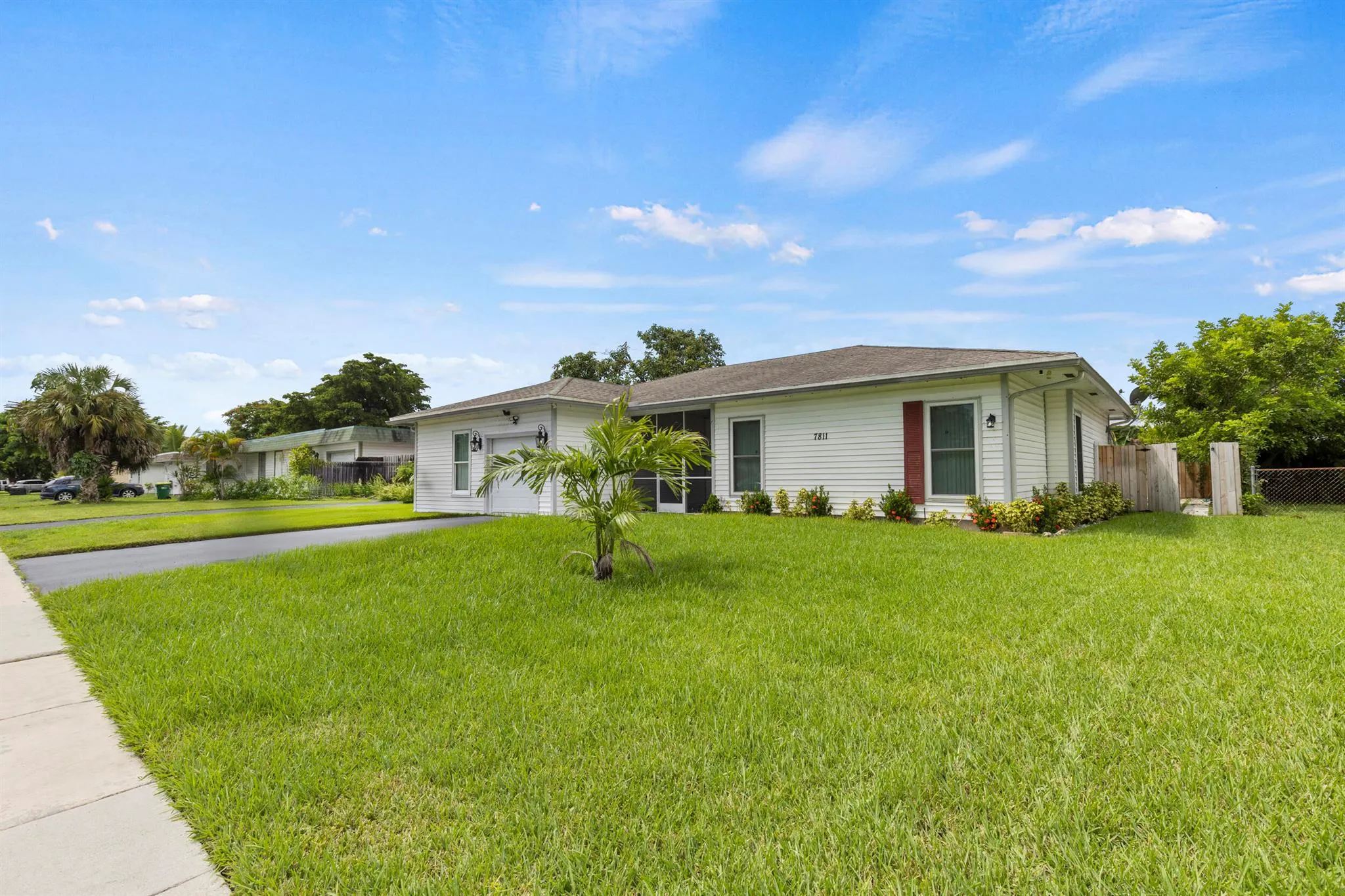 7811 NW 68th Avenue