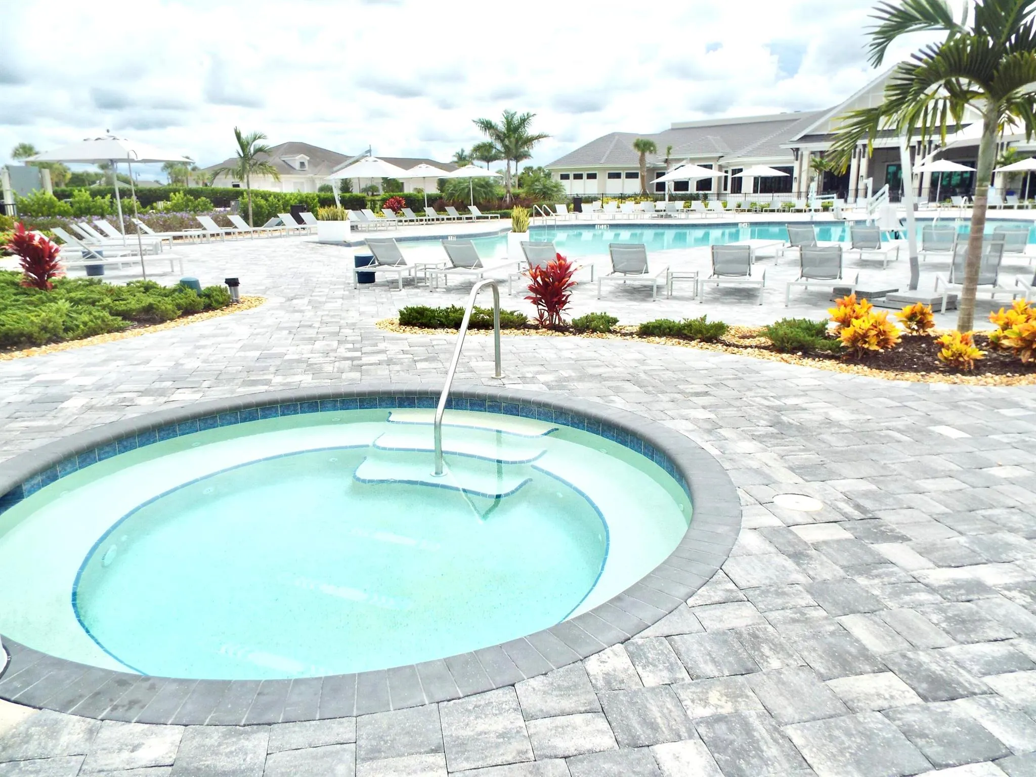 5721 Oakmont Court, #9022