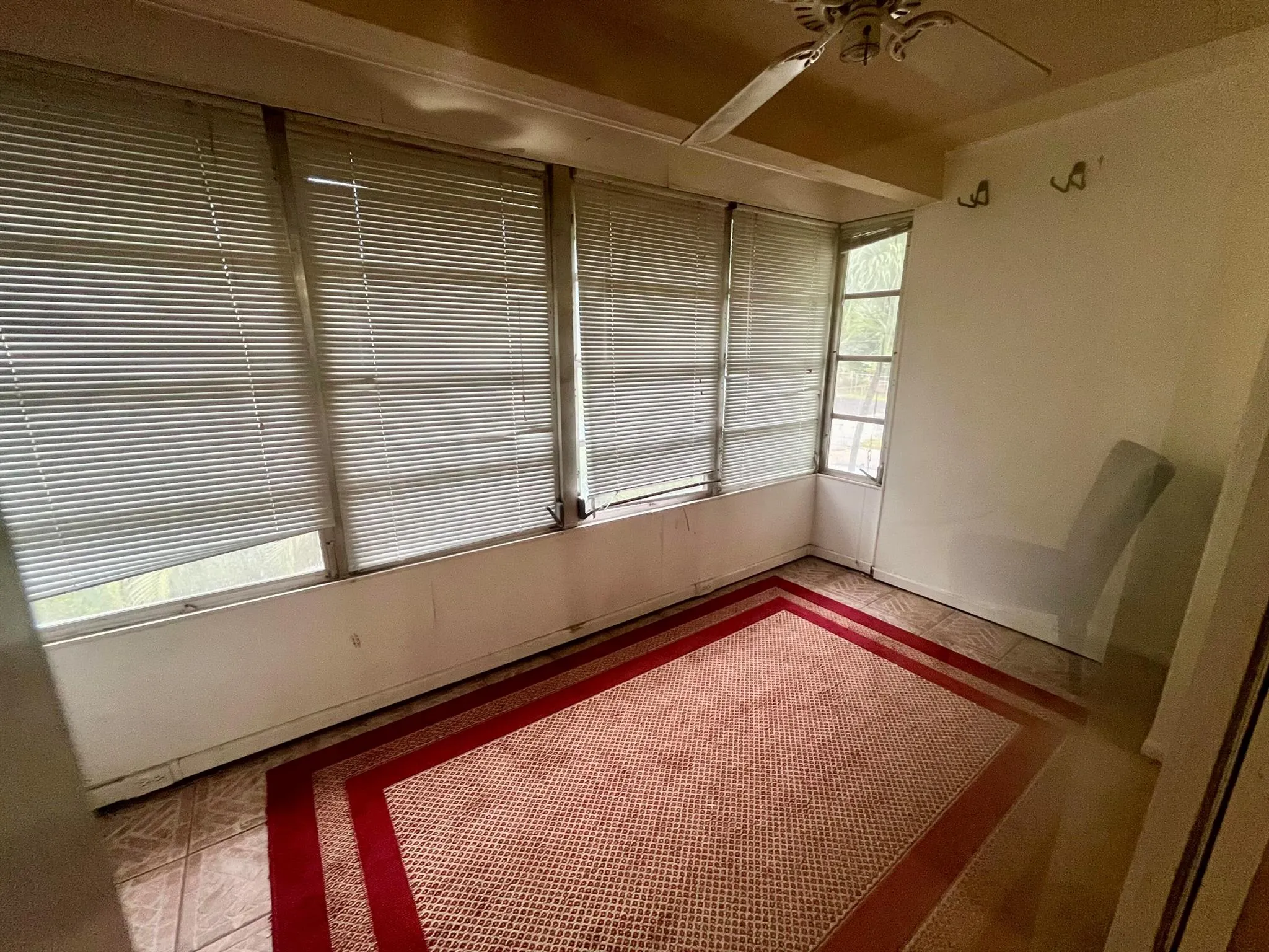658 NE 6th Court, #L