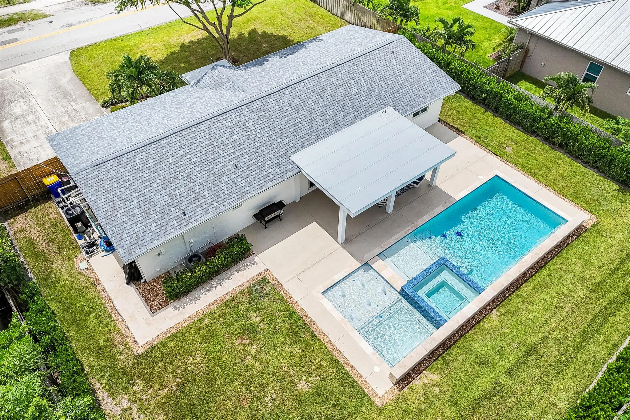 4879 SE Horseshoe Point Road