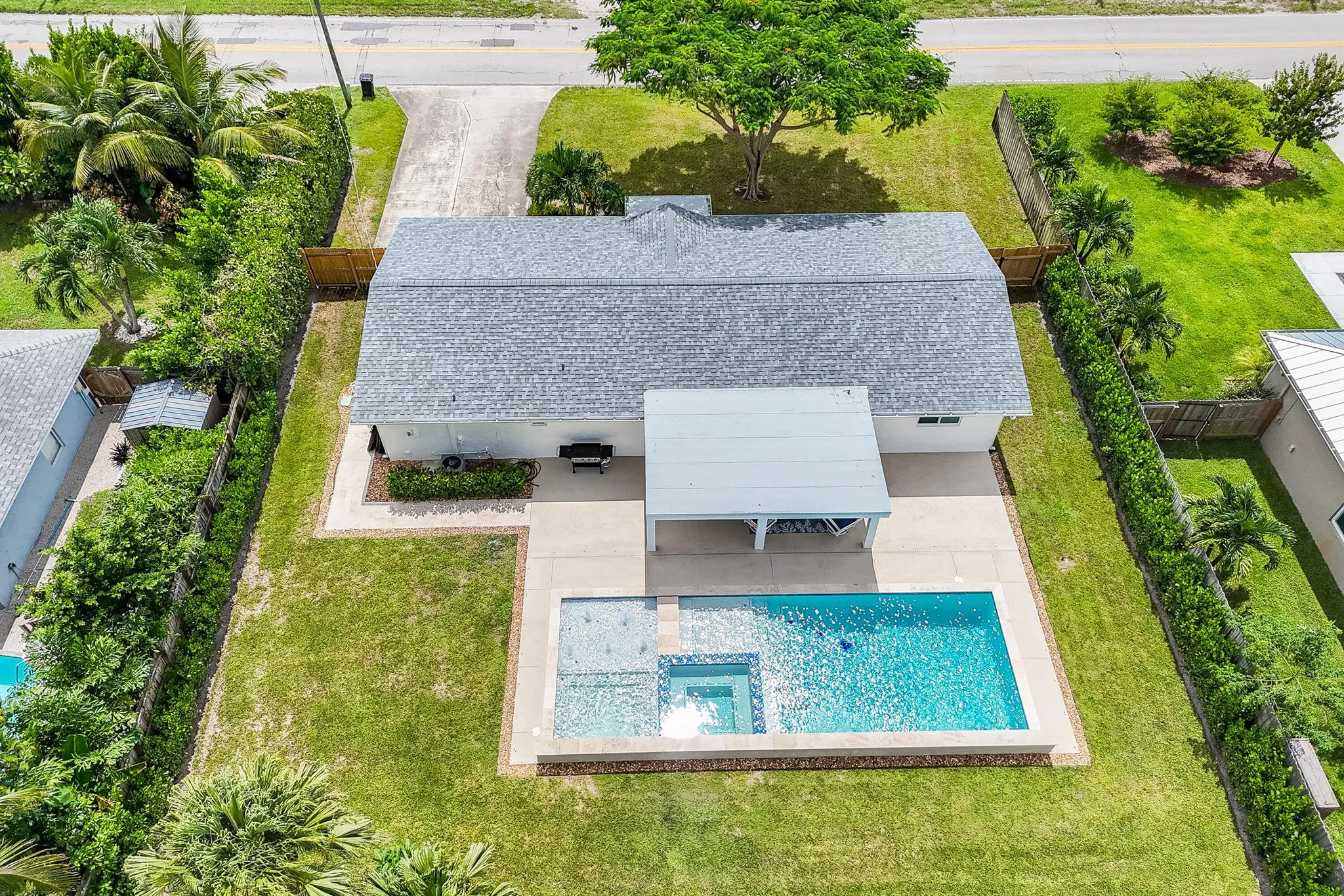 4879 SE Horseshoe Point Road