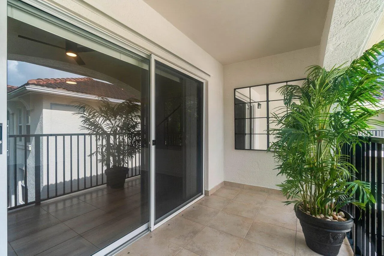 2414 Tuscany Way
