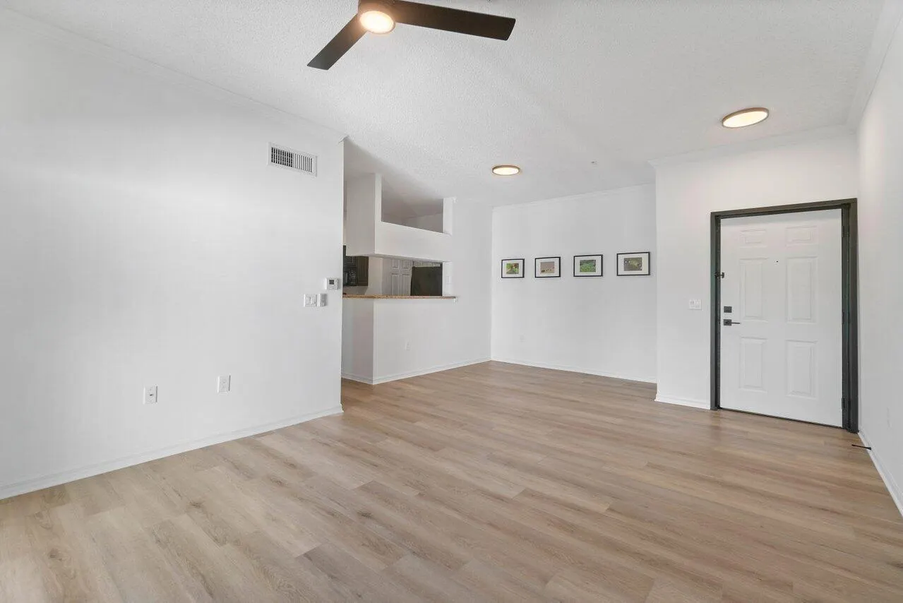 2414 Tuscany Way