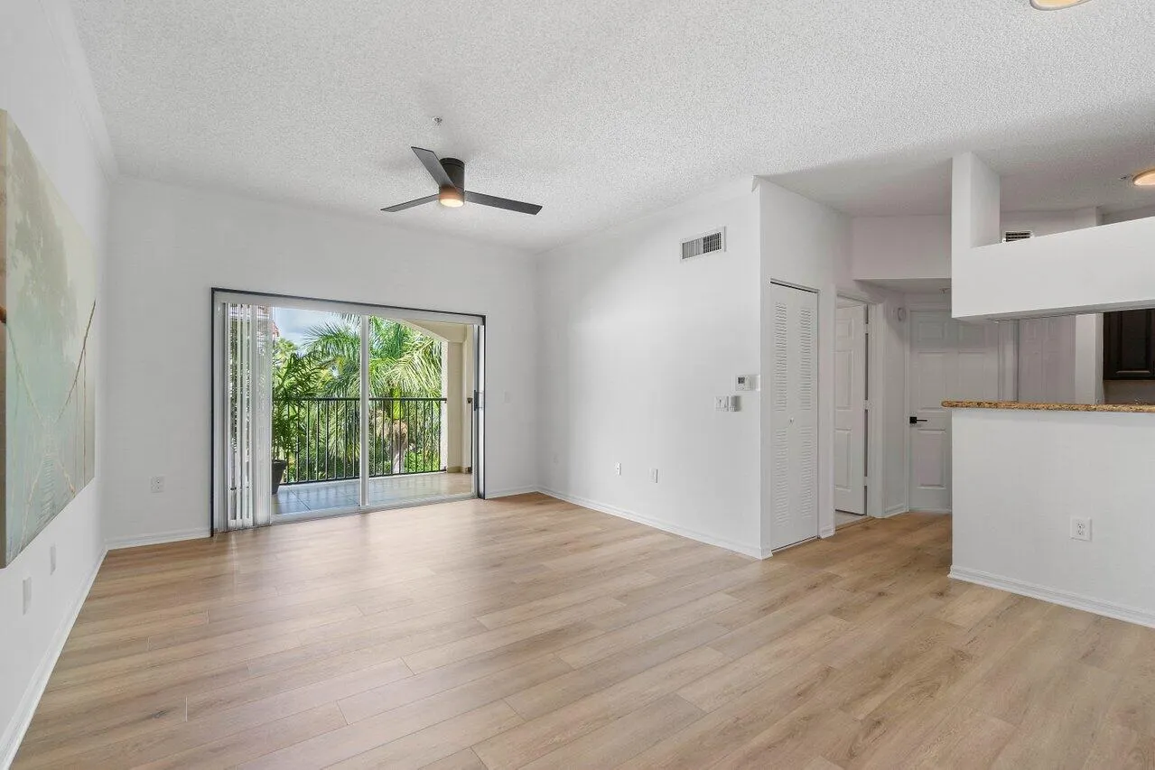 2414 Tuscany Way